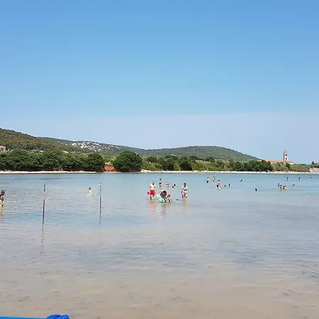 Lana Appartamento Pašman