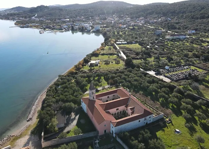 Lana Apartamento Pašman