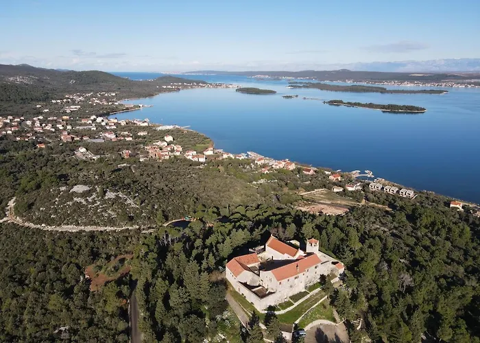 Apartamento Lana Pašman